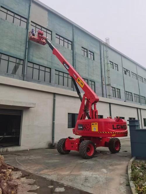 高空作业车租赁 安全、高效、灵活的现代化施工解决方案